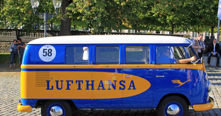 VW Bus T1 Lufthansa Oldtimern
